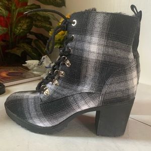 Comfort lace up boots shine with silver tone  hardware. nwot